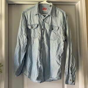 Men’s Medium Wrangler Premium Quality